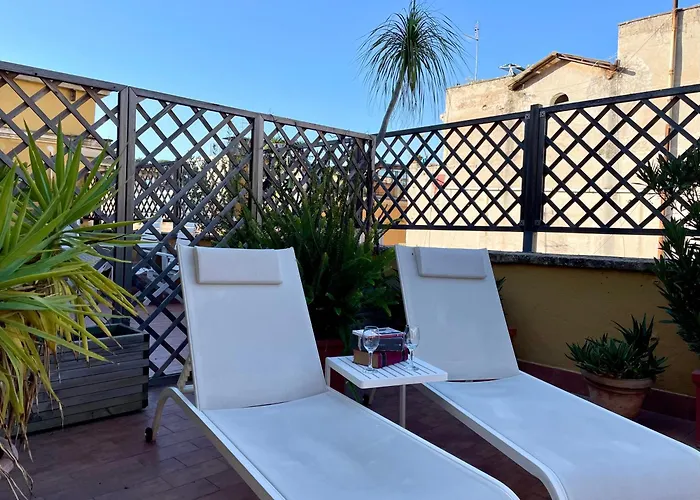 Elegant, With Private Terrace Next To The Vatican Rome